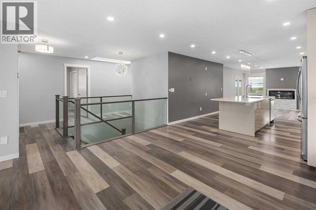 51 Woodmont Road Sw, Calgary