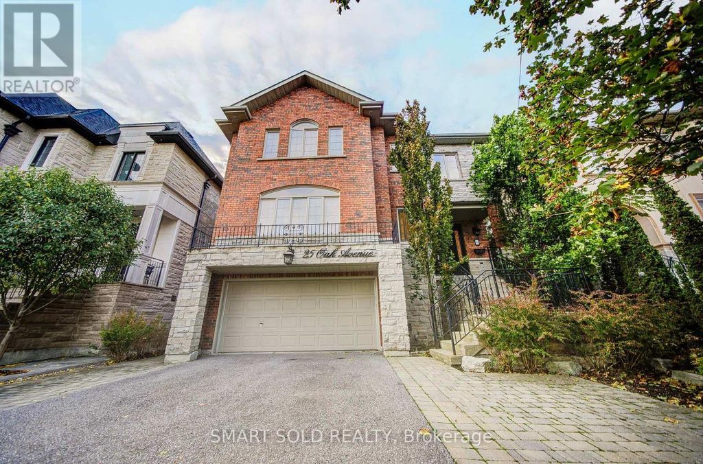 25 Oak Avenue, Richmond Hill (south Richvale)
