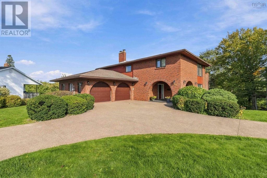 20 Bayswater Road, Dartmouth