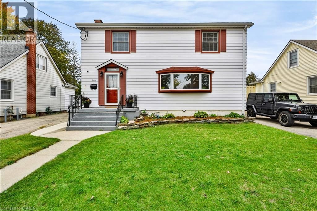 11 Sussex Avenue, Brantford