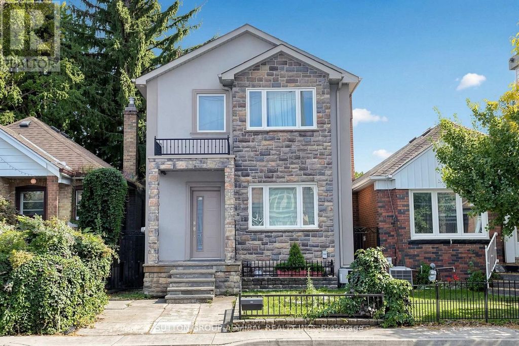 676 Vaughan Road, Toronto (oakwood Village)