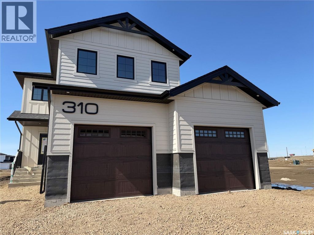 310 Traeger Manor, Saskatoon