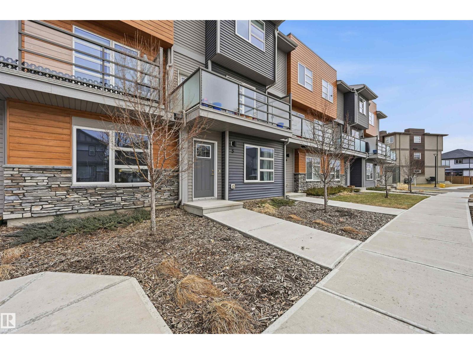 #5 17635 58 St Nw Nw, Edmonton