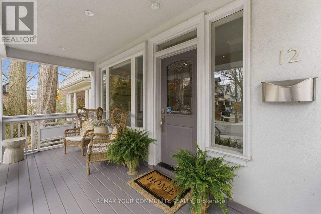 12 Hazel Avenue, Toronto (the Beaches)