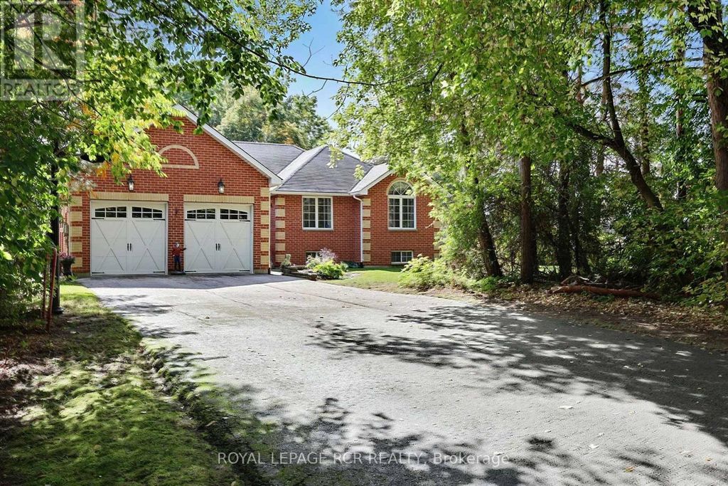 11 Fisher Drive, Adjala-Tosorontio (everett)