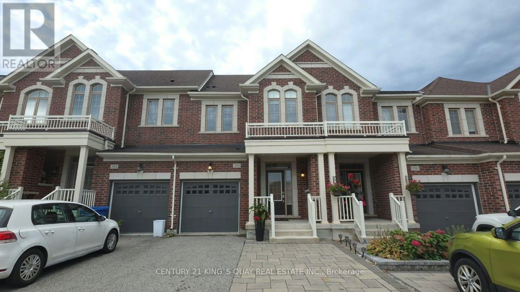 360 William Graham Drive, Aurora