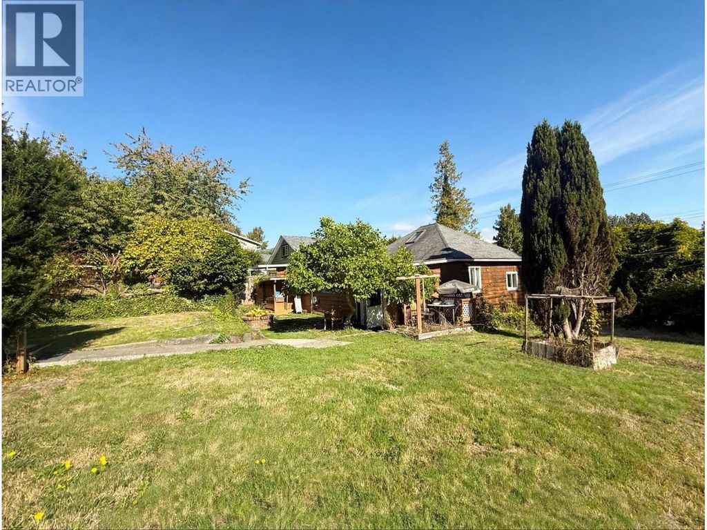 1815 Barnet Highway, Port Moody