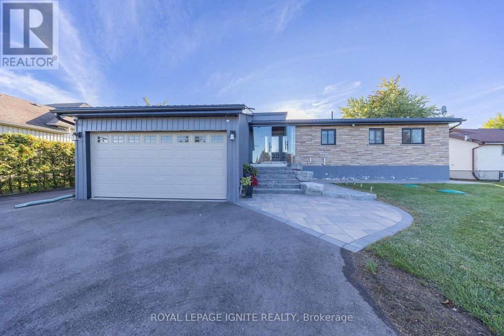 210 Washburn Island Road, Kawartha Lakes (mariposa)