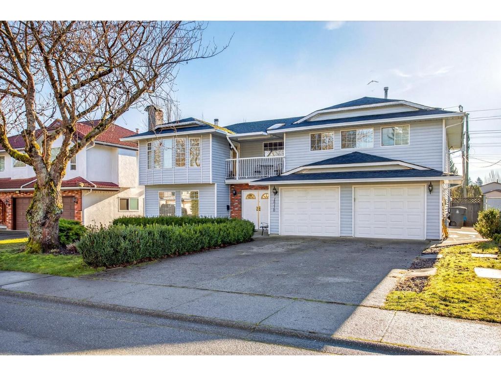 15110 95a Avenue, Surrey