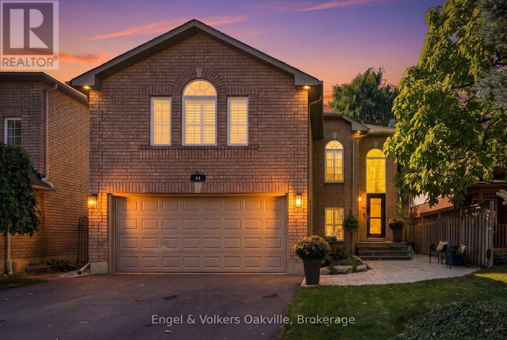 44 Keewaydin Street, Hamilton (waterdown)