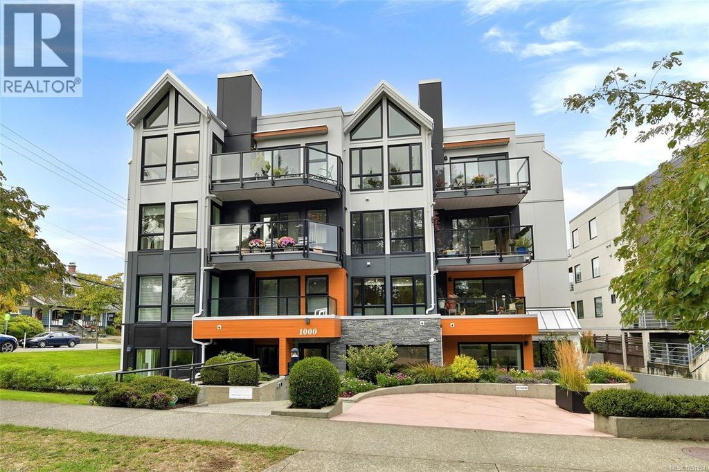 401 1000 Park Blvd, Victoria