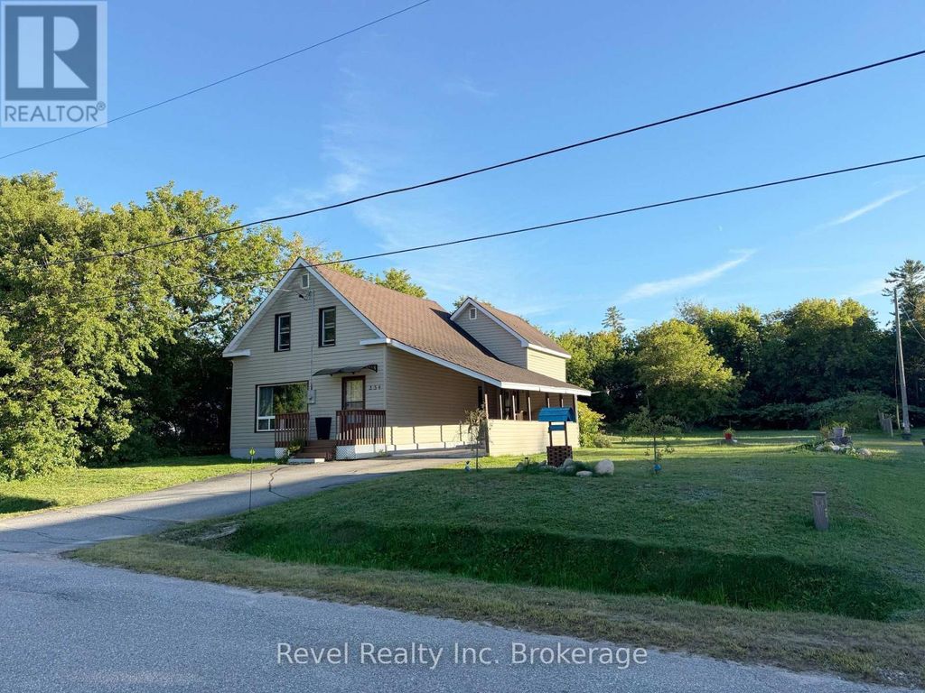 354 Poplar Street, Mattawa