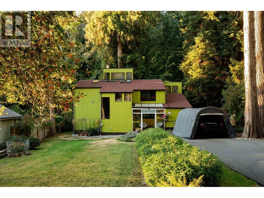 1540 Tunstall Boulevard, Bowen Island