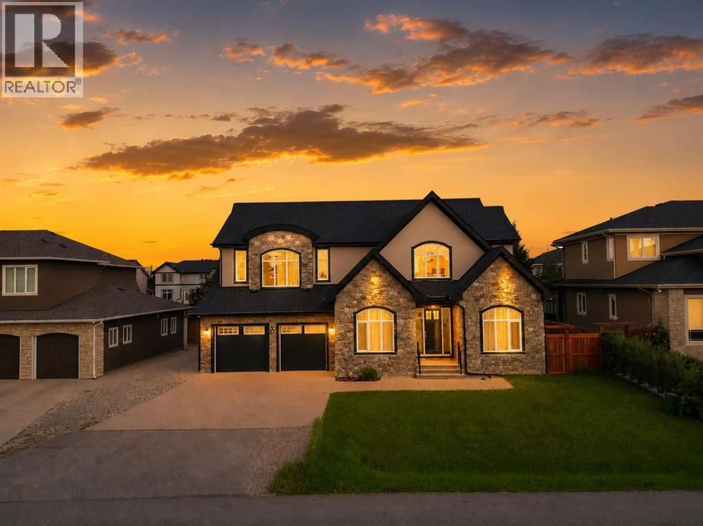 772 East Lakeview Road, Chestermere