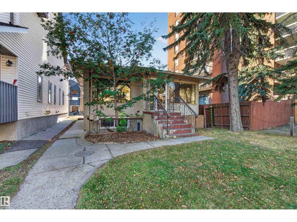 11015 87 Av Nw, Edmonton