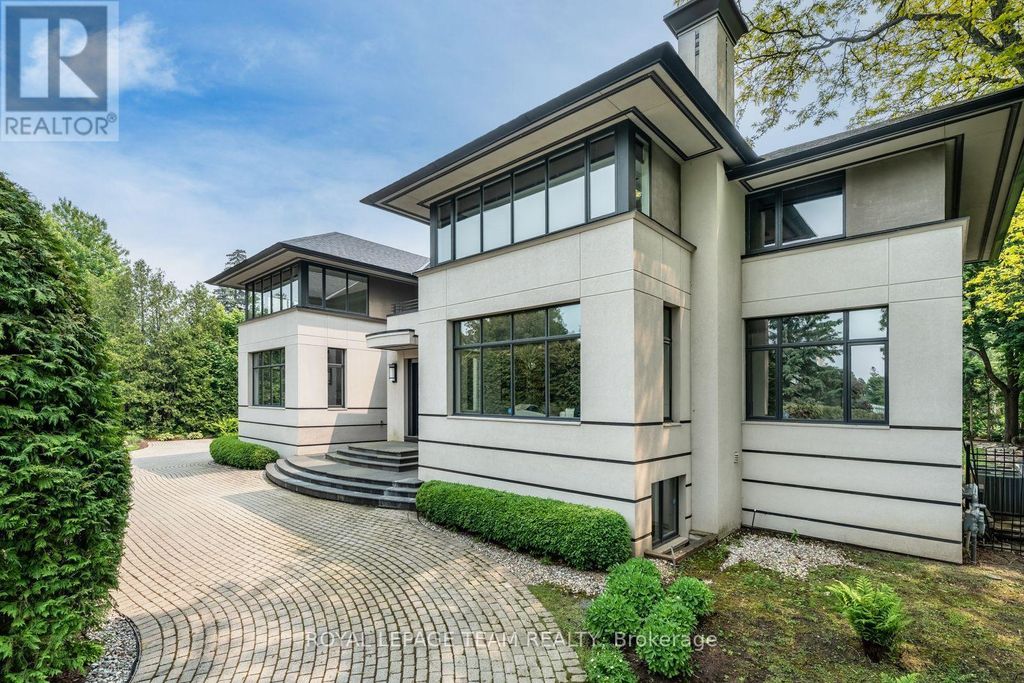 725 Manor Avenue, Ottawa