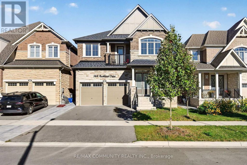 144 Auckland Drive, Whitby