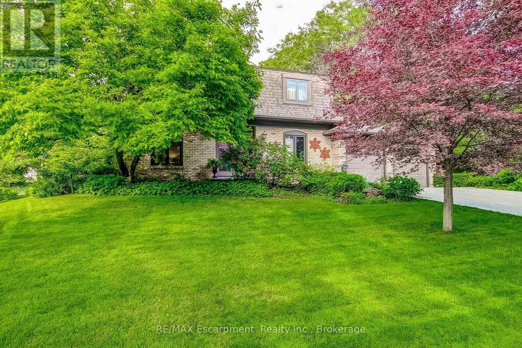 215 Briar Hill Crescent, Hamilton (ancaster)