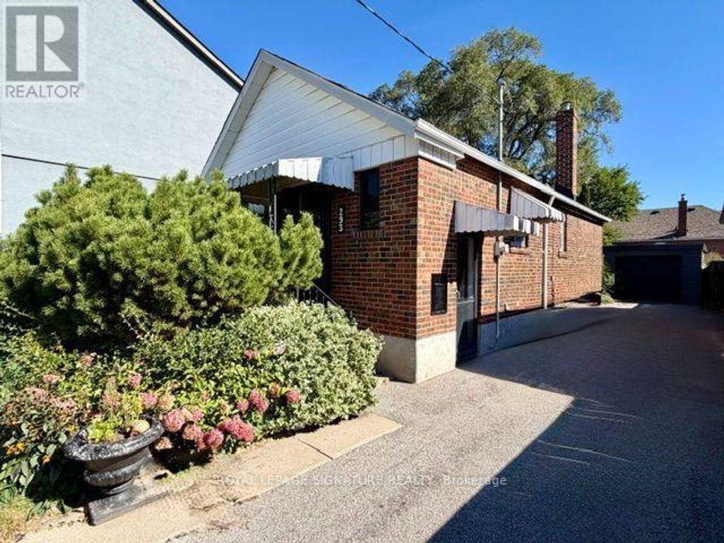 293 Glebemount Avenue, Toronto (east York)
