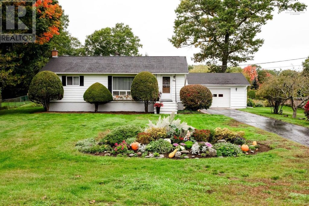 289 Brookside Drive, Wilmot