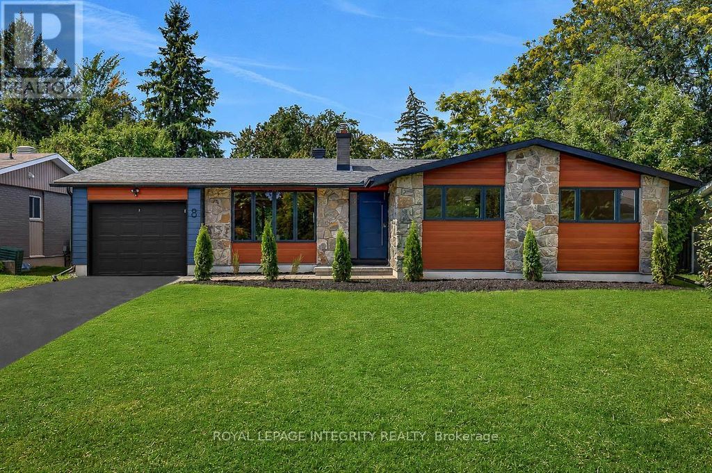 8 Brian Crescent, Ottawa