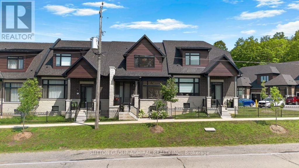 4 Vern Robertson Gate, Uxbridge