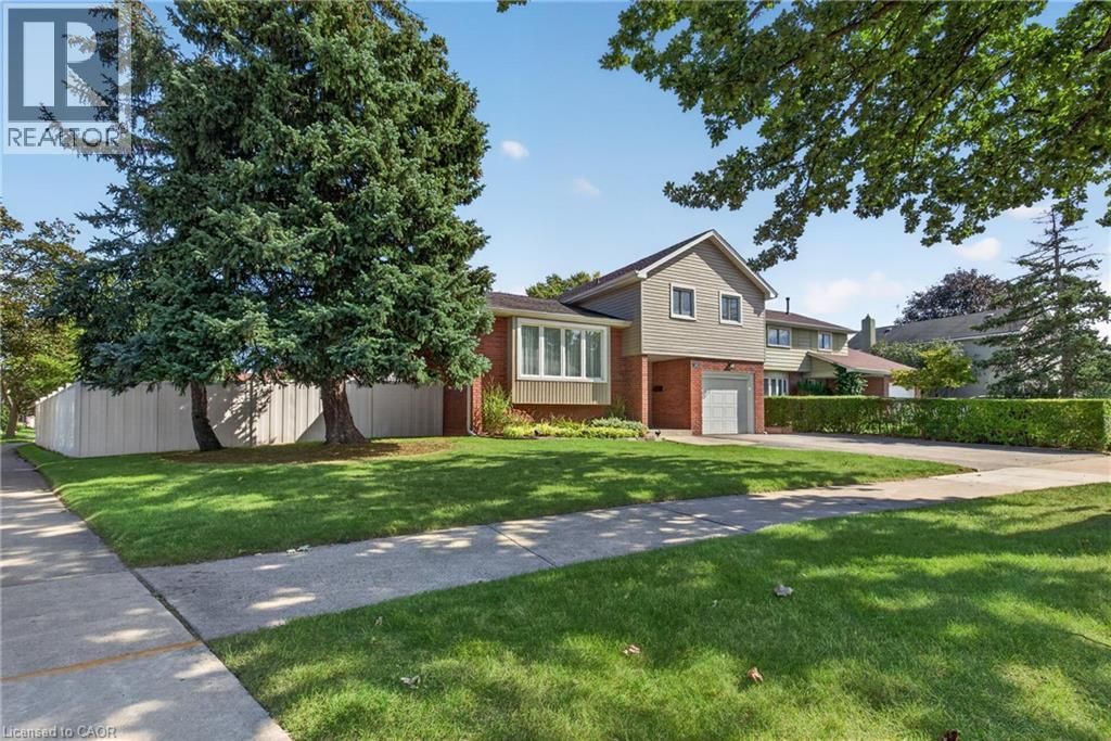 2482 Windjammer Road E, Mississauga