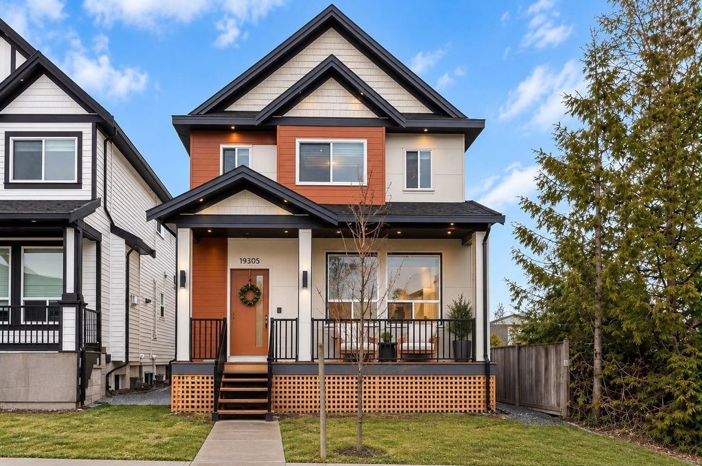 19305 71 Avenue, Surrey