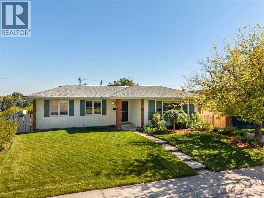 232 Lake Wapta Rise Se, Calgary