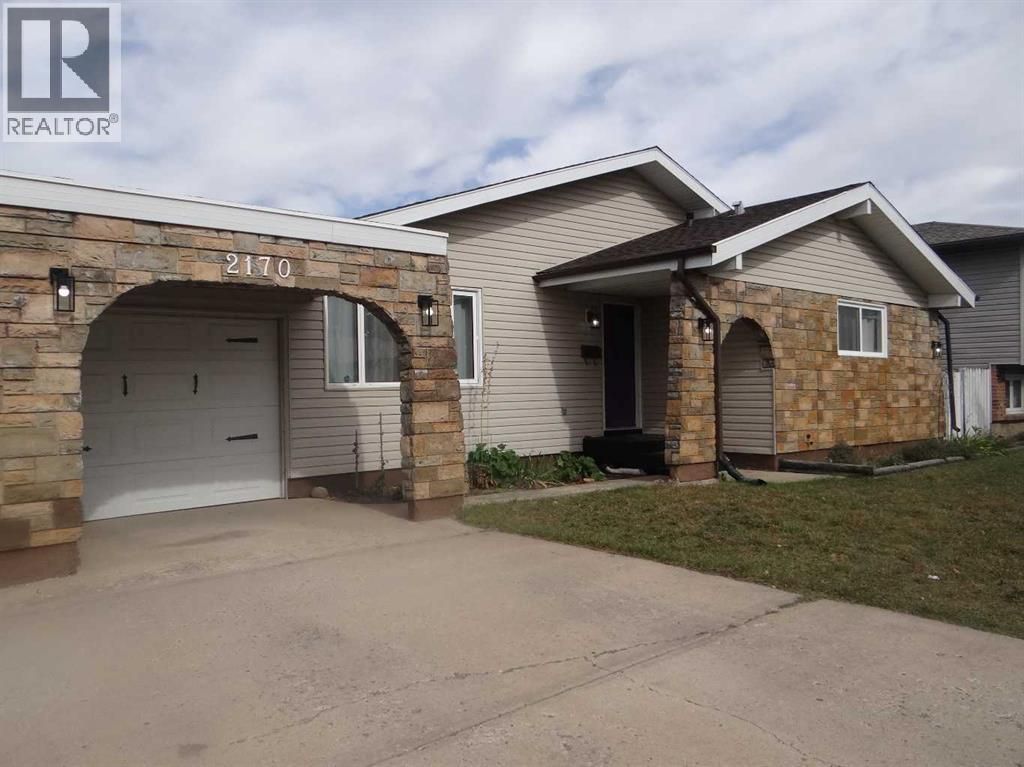 2170 Hawke Crescent Ne, Medicine Hat