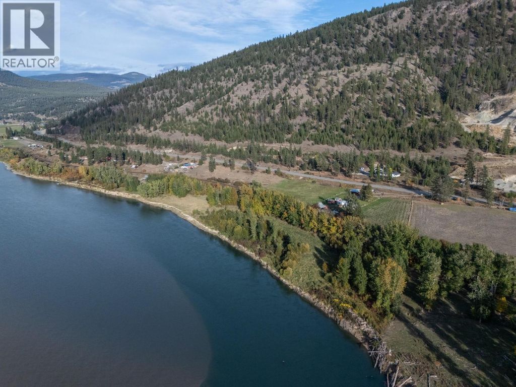7941 Yellowhead Highway, Kamloops