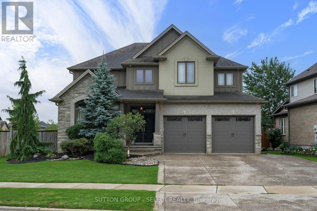 881 Foxcreek Road, London North (north S)