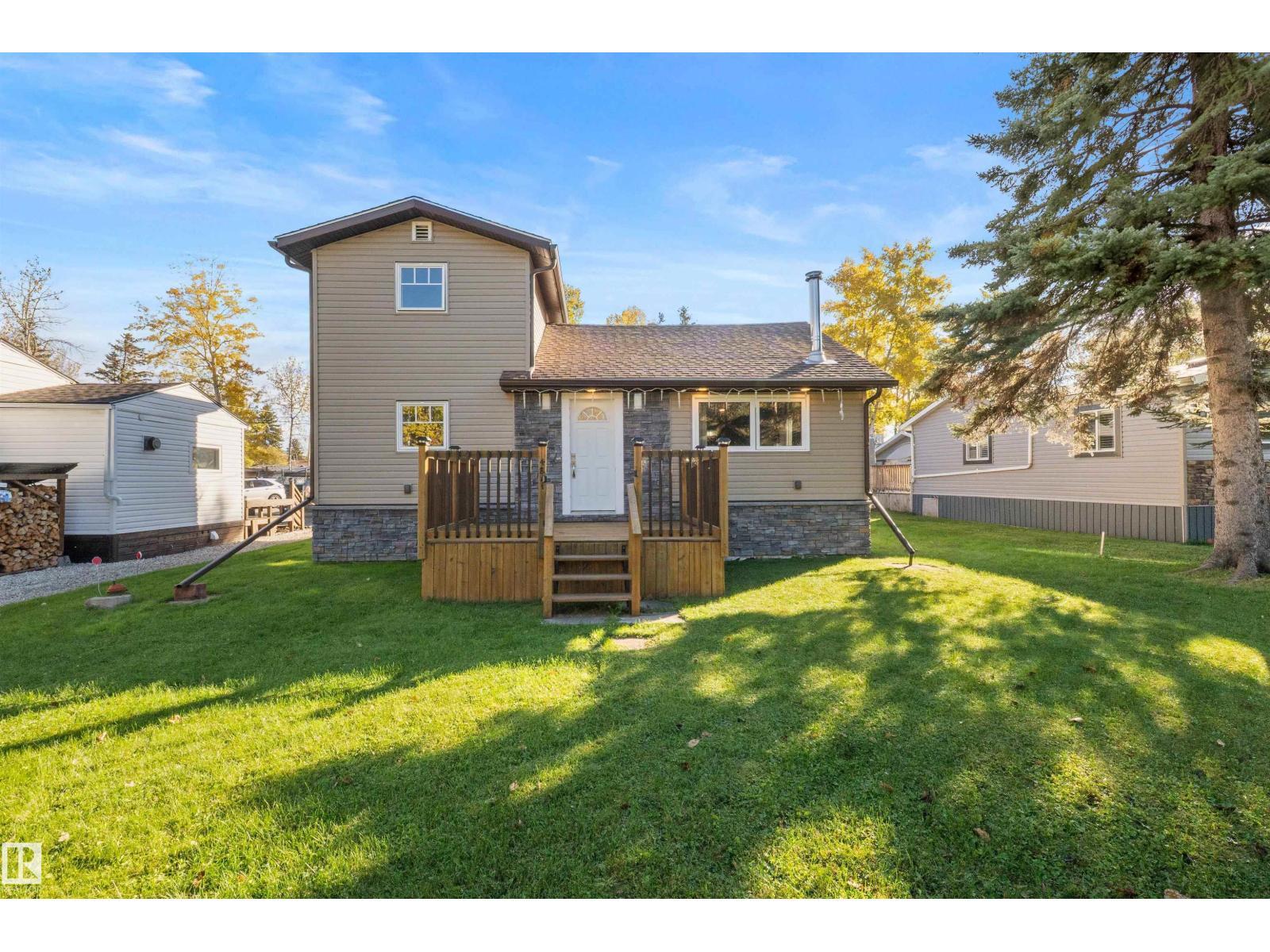 4811 60 St, Rural Lac Ste. Anne County