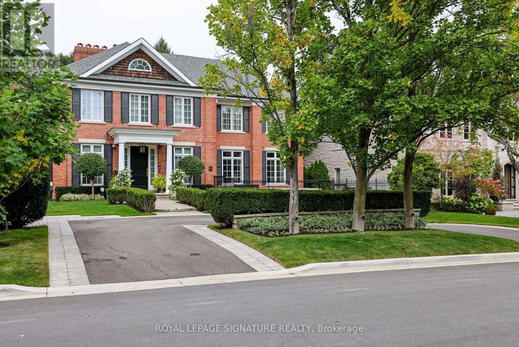 6 Vernham Avenue, Toronto (st. Andrew-Windfields)