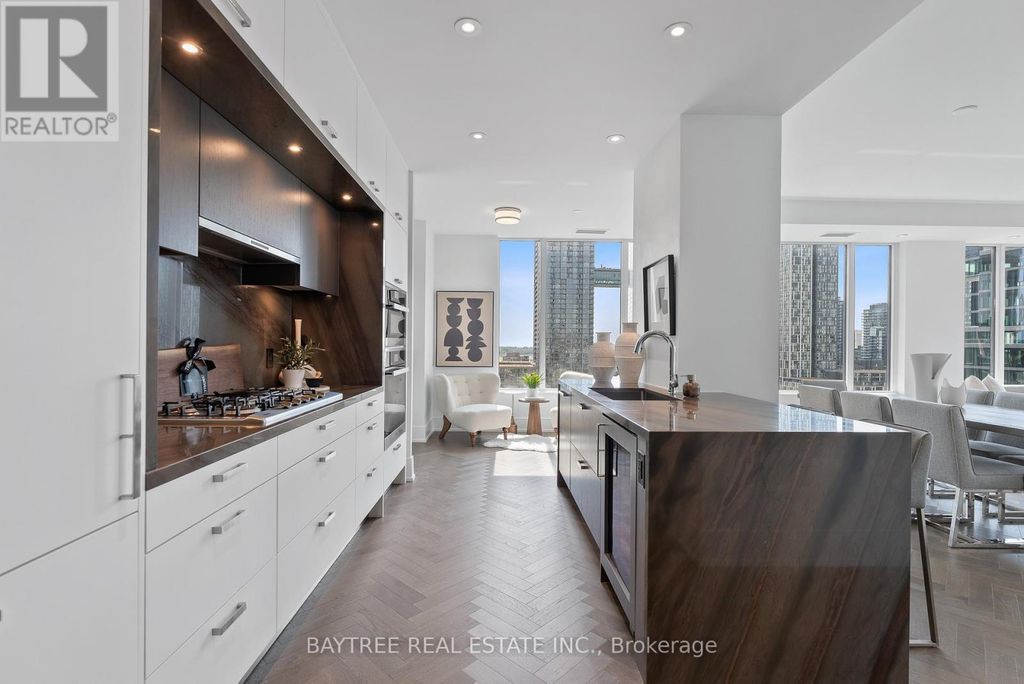 1108 - 455 Wellington Street W, Toronto (waterfront Communities)