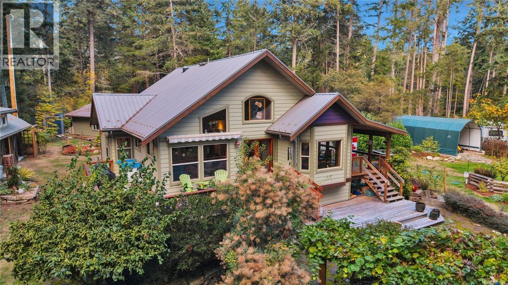 2575 Coho Dr, Gabriola Island