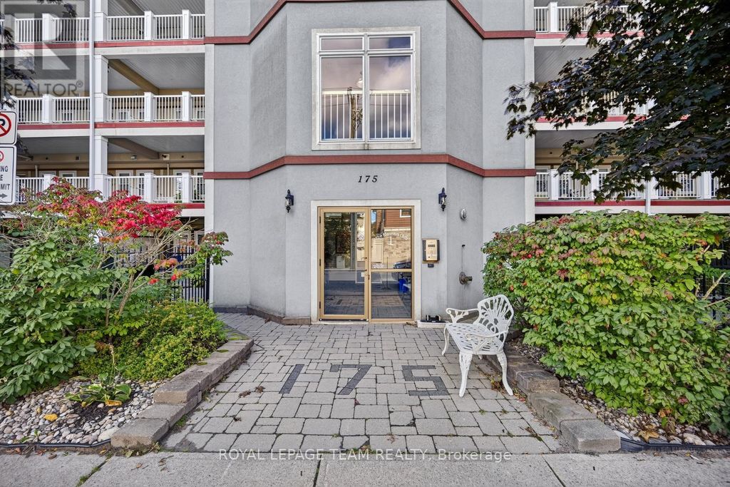 205 - 175 Water Street W, Prescott