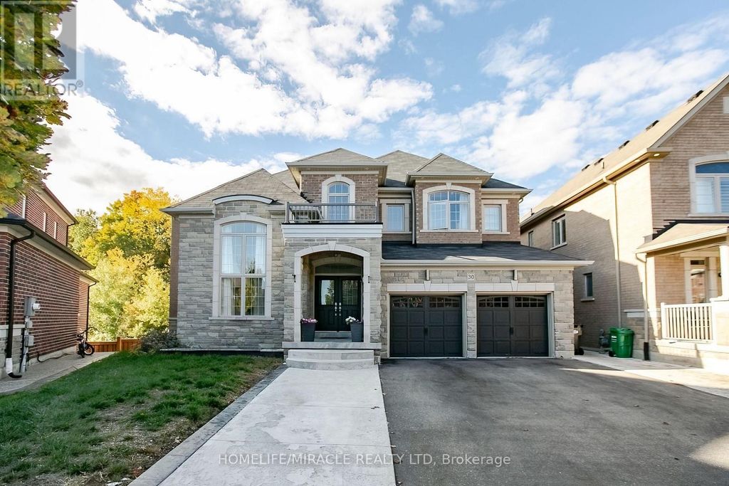 30 Brookwater Crescent, Caledon