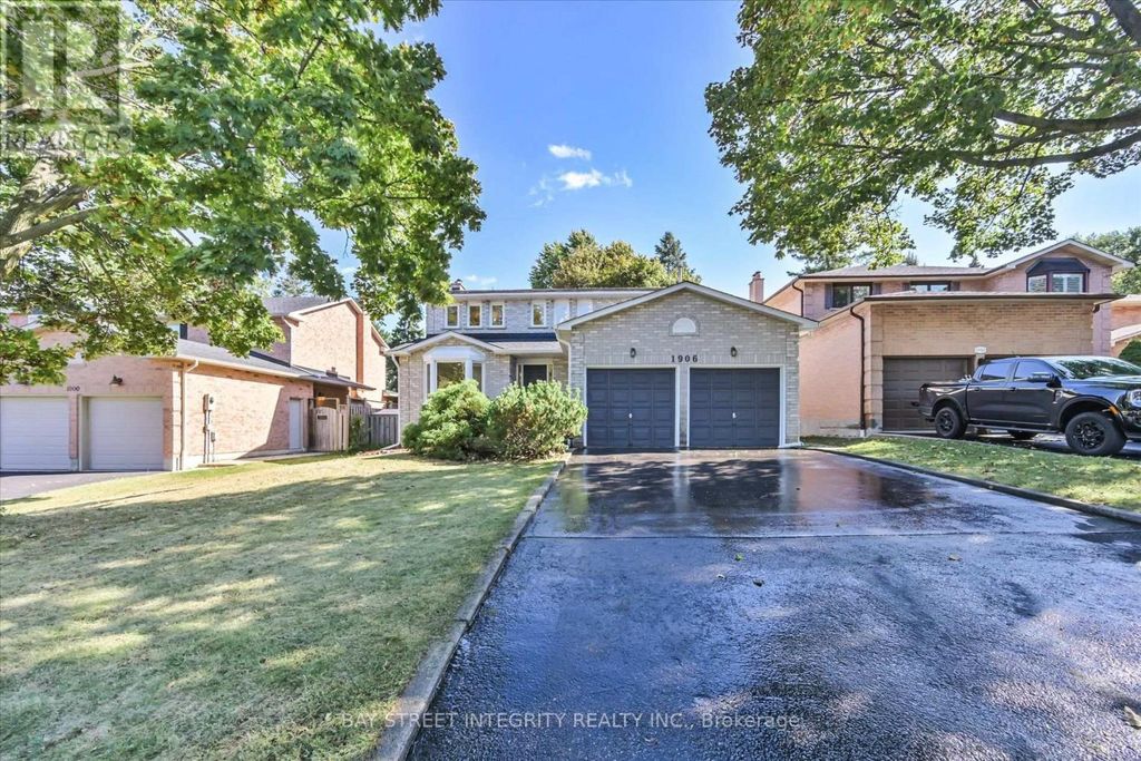 1906 Stoneybrook Court, Mississauga (erin Mills)