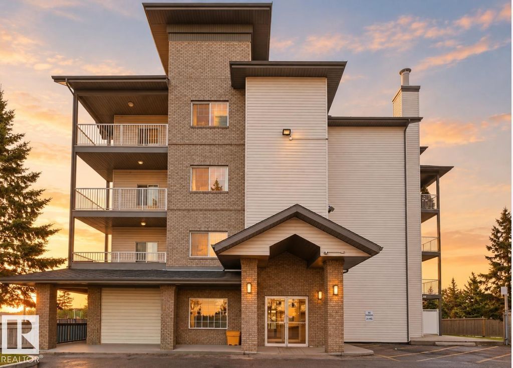 #102 16715 100 Av Nw, Edmonton