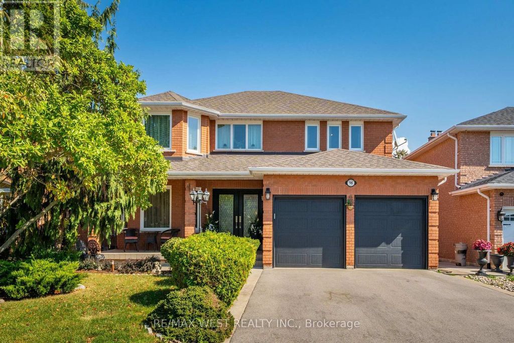 98 Arrowhead Drive, Vaughan (east Woodbridge)