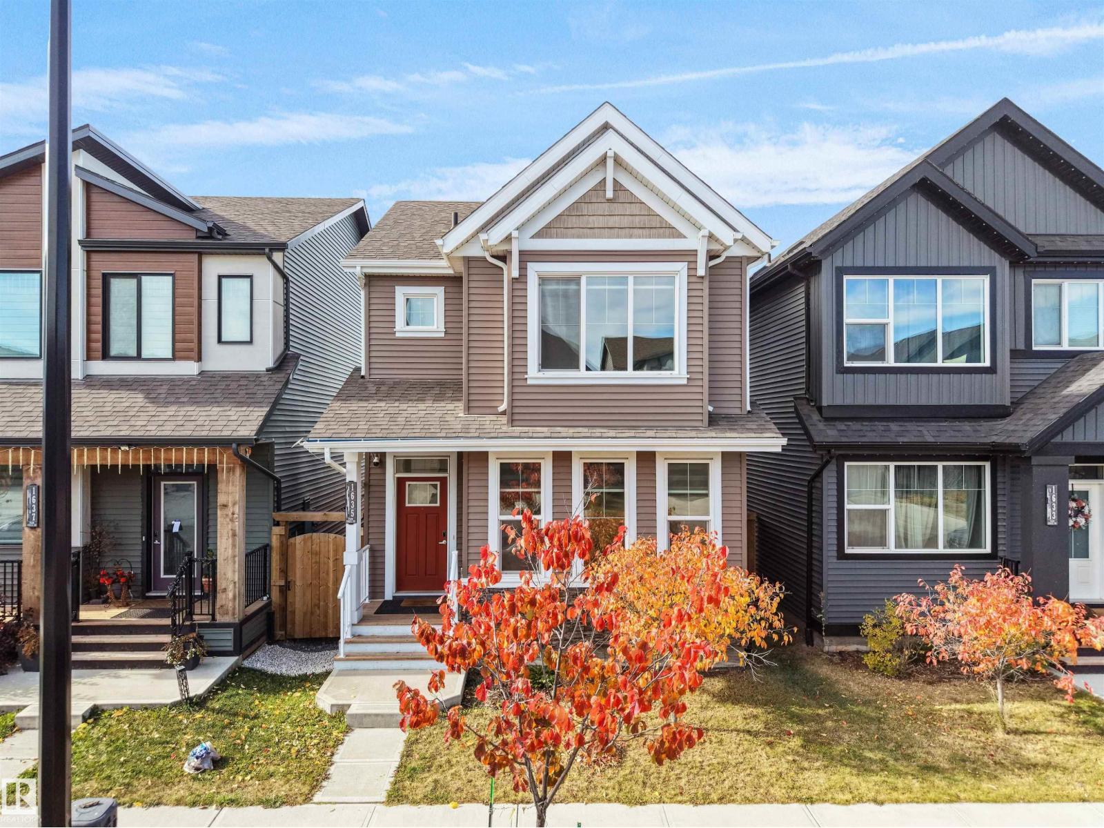 1635 Plum Circle Ci Sw, Edmonton