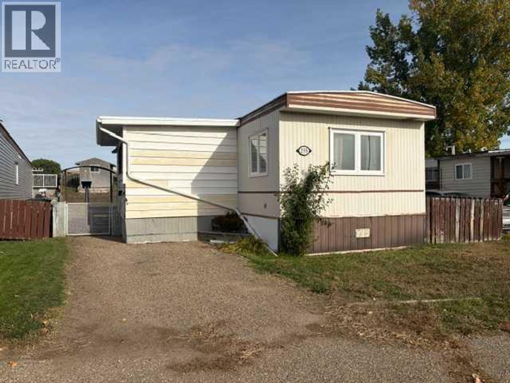 255 Fleet Street Sw, Medicine Hat