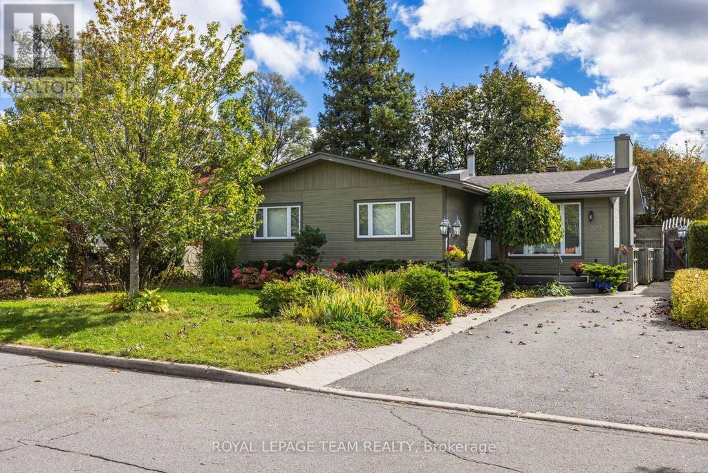 2128 Benjamin Avenue, Ottawa