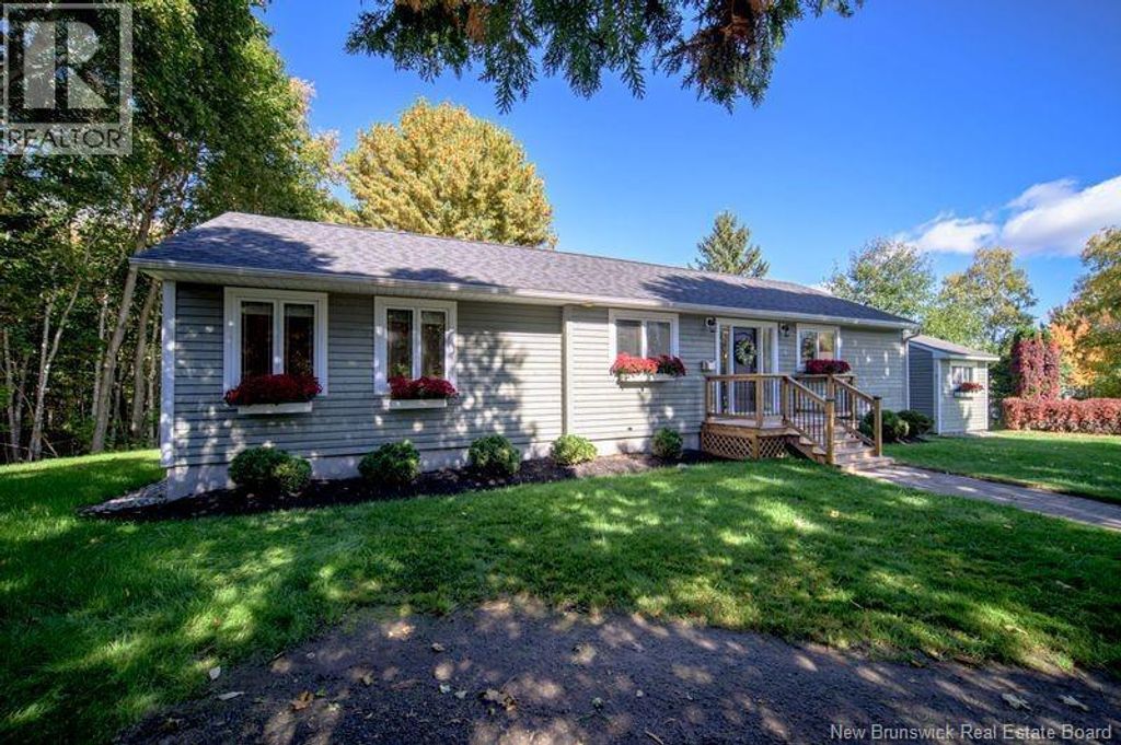 31 Riverview Drive, Fredericton