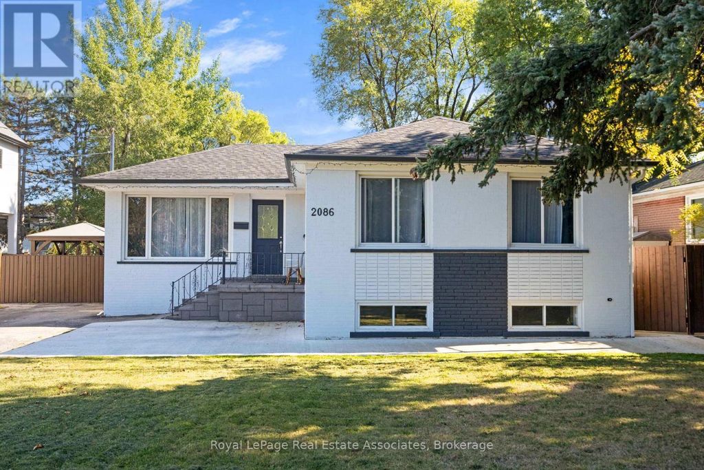 2086 Bridge Road, Oakville (wo West)