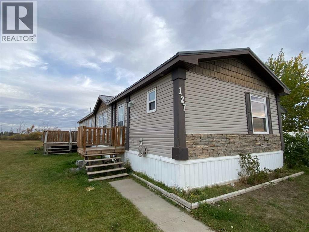 127 Meadowplace Drive E, Brooks