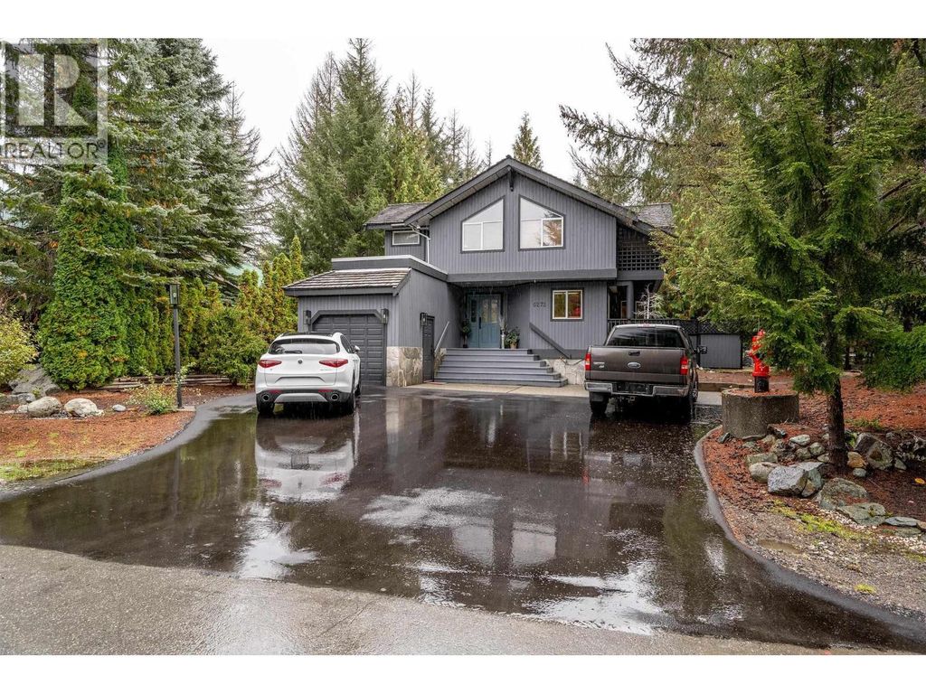 6272 Bishop Way, Whistler