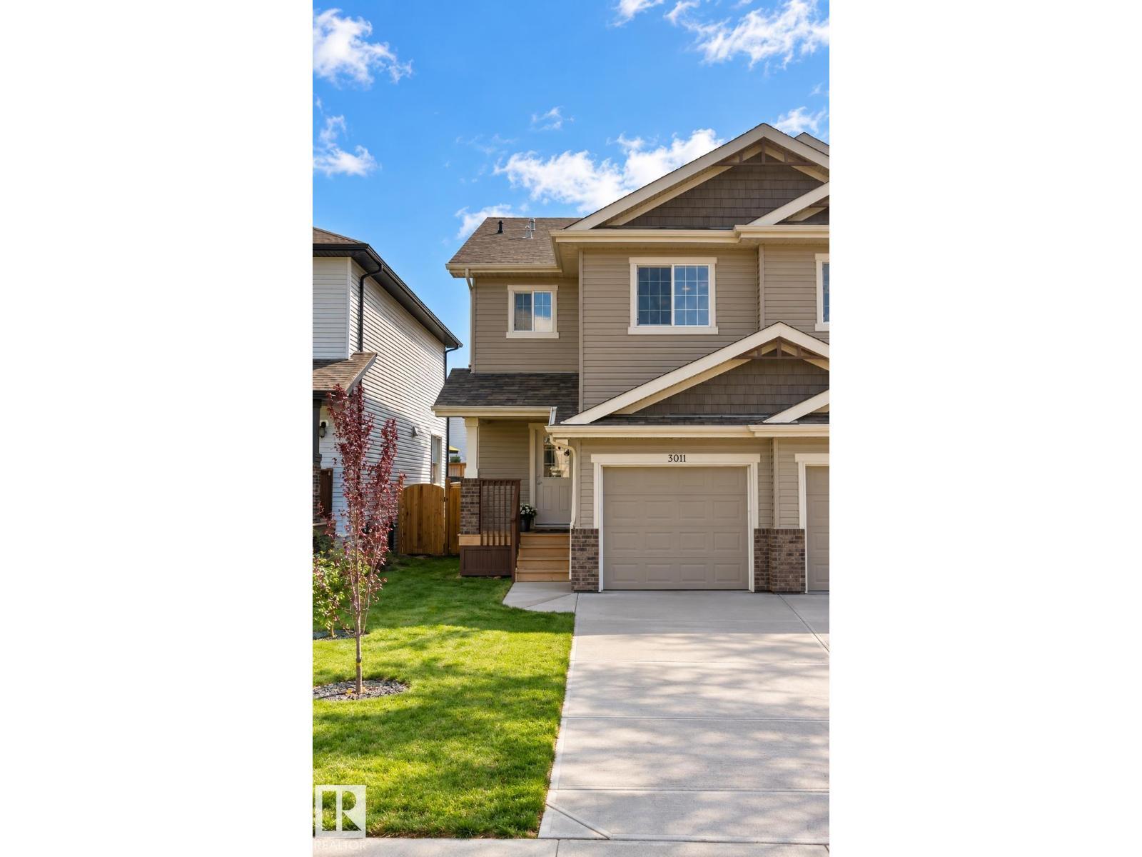 3011 17 Av Nw, Edmonton