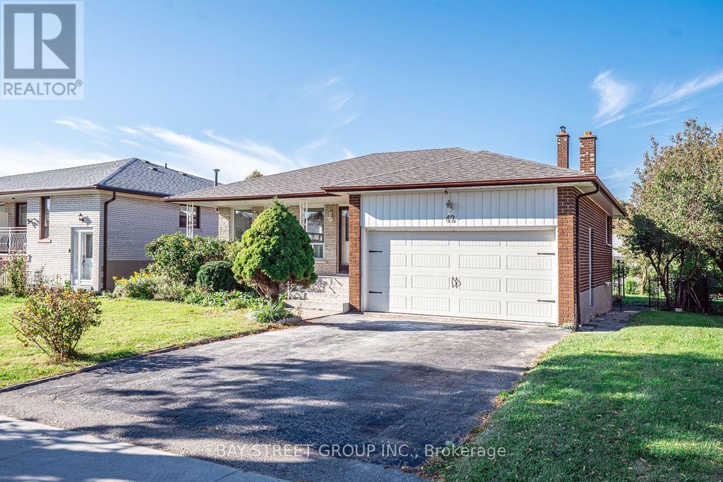 42 Faye Drive, Toronto (pleasant View)